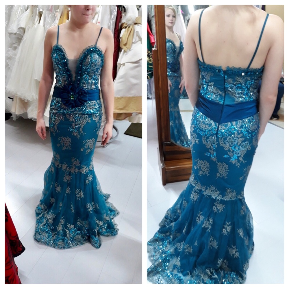 Prom dress mermaid Musani blue size 4